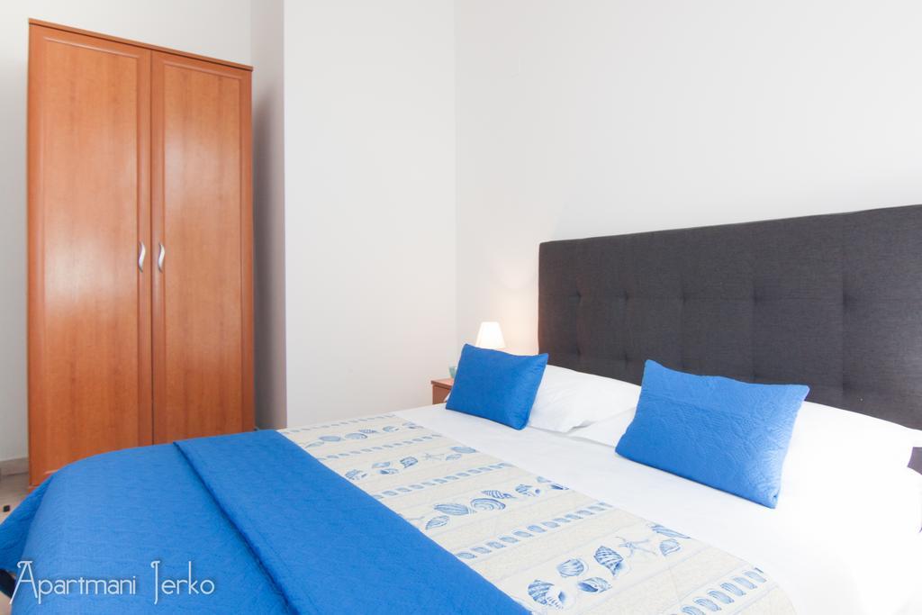 Apartments Jerko Primošten Екстериор снимка